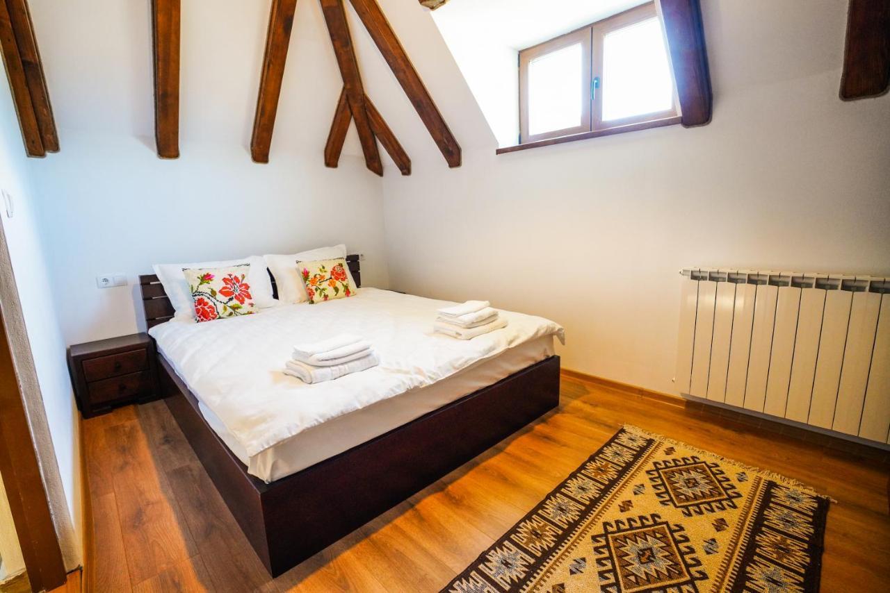 Casa Morosanului 3*
