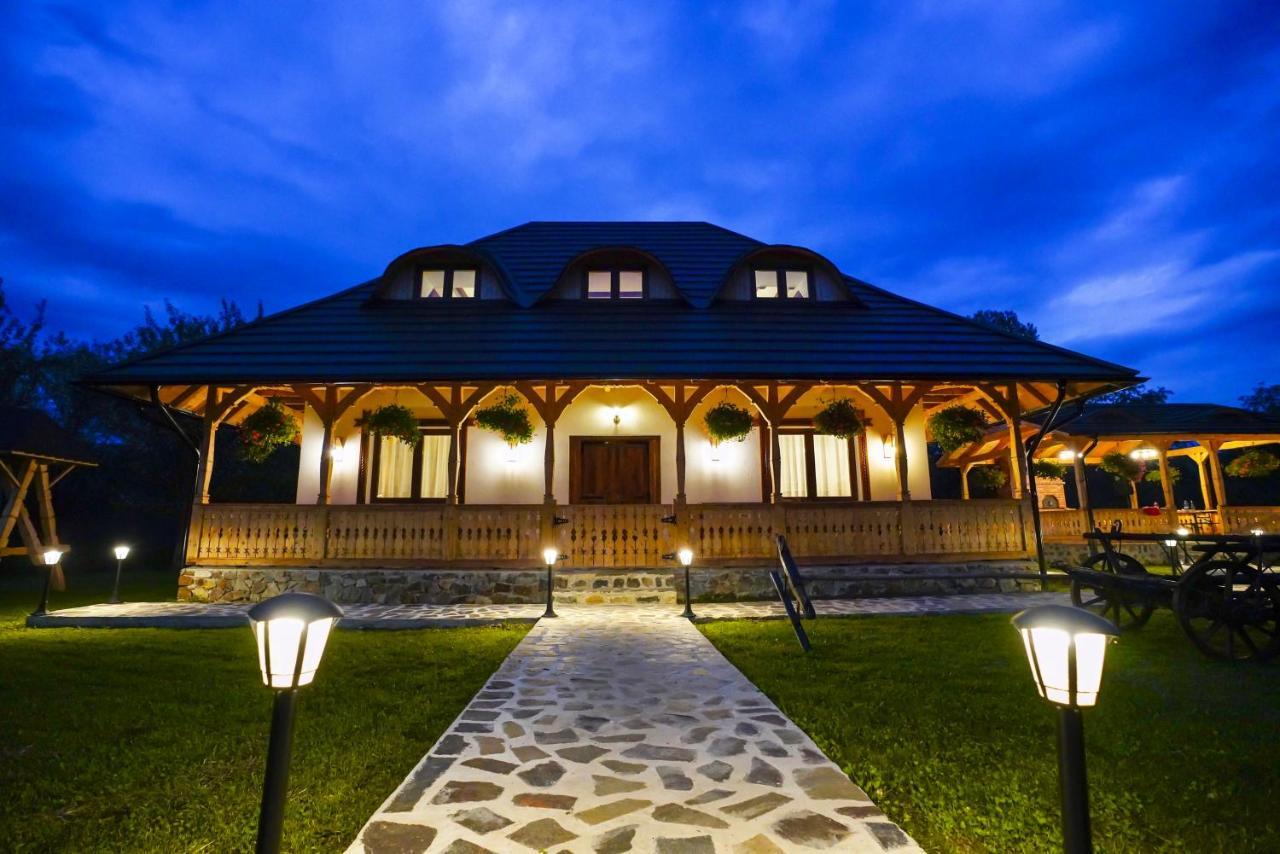 Casa Morosanului Viseu de Sus